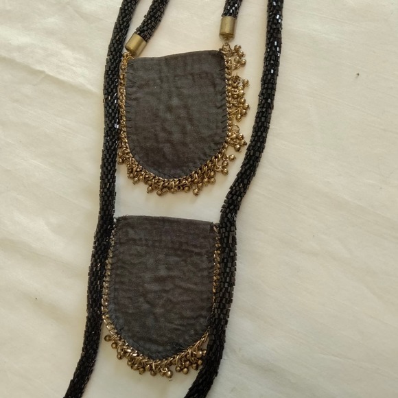 Iris Apfel & Bajalia Black-Clear Rhinestone Feathered Beaded 2 Layer Necklace - Picture 8 of 16